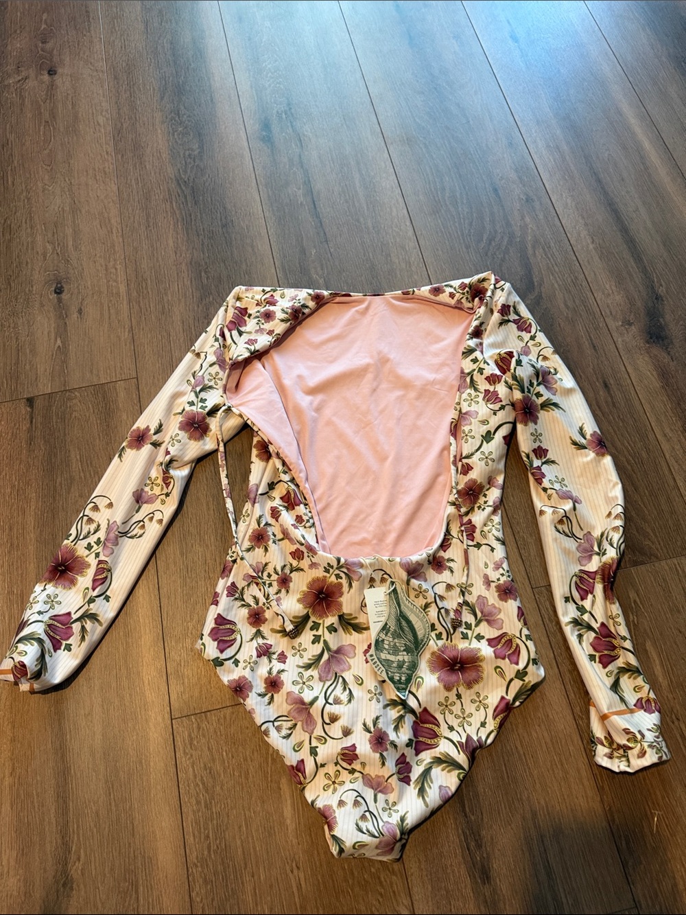 Agua Benita Clara One Piece Surfsuit - Picture 4 of 5